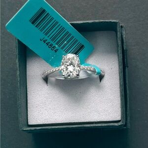 🆕 Luxury Moissanite engagement Band Anniversary Ring Size 10